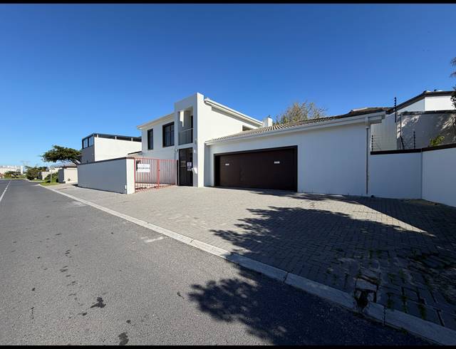 4 BEDROOM HOUSE FOR SALE IN PARKLANDS NORTH